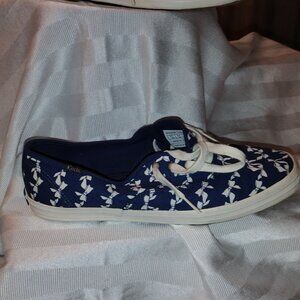 Keds Size 9 medium Blue and White